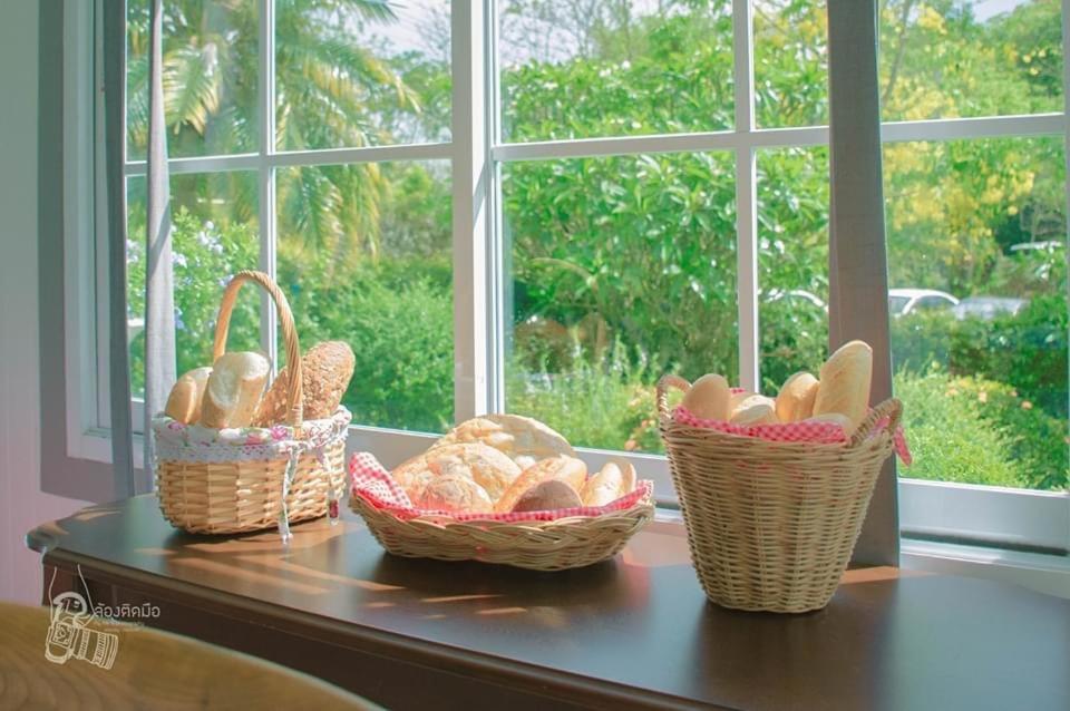 Baan JaoKorKluay Bed & Breakfast Chiang Rai Bagian luar foto