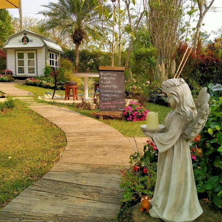 Baan JaoKorKluay Bed & Breakfast Chiang Rai Bagian luar foto